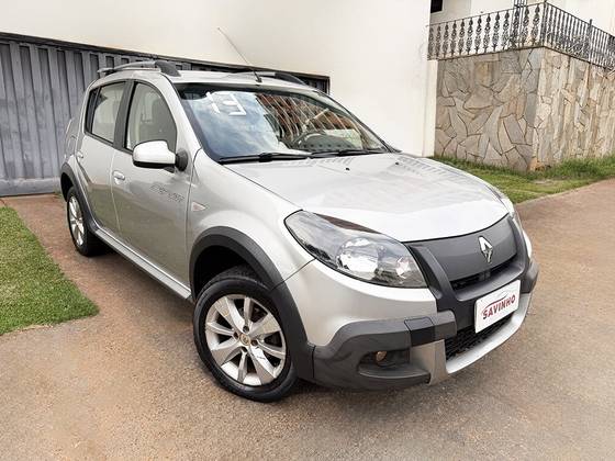 RENAULT SANDERO 1.6 STEPWAY 16V FLEX 4P MANUAL RENAULT SANDERO 1.6 STEPWAY 16V FLEX 4P MANUAL